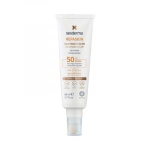 Sesderma Repaskin Tacto Seda com Cor Fotoprotector Facial SPF50 50ml
